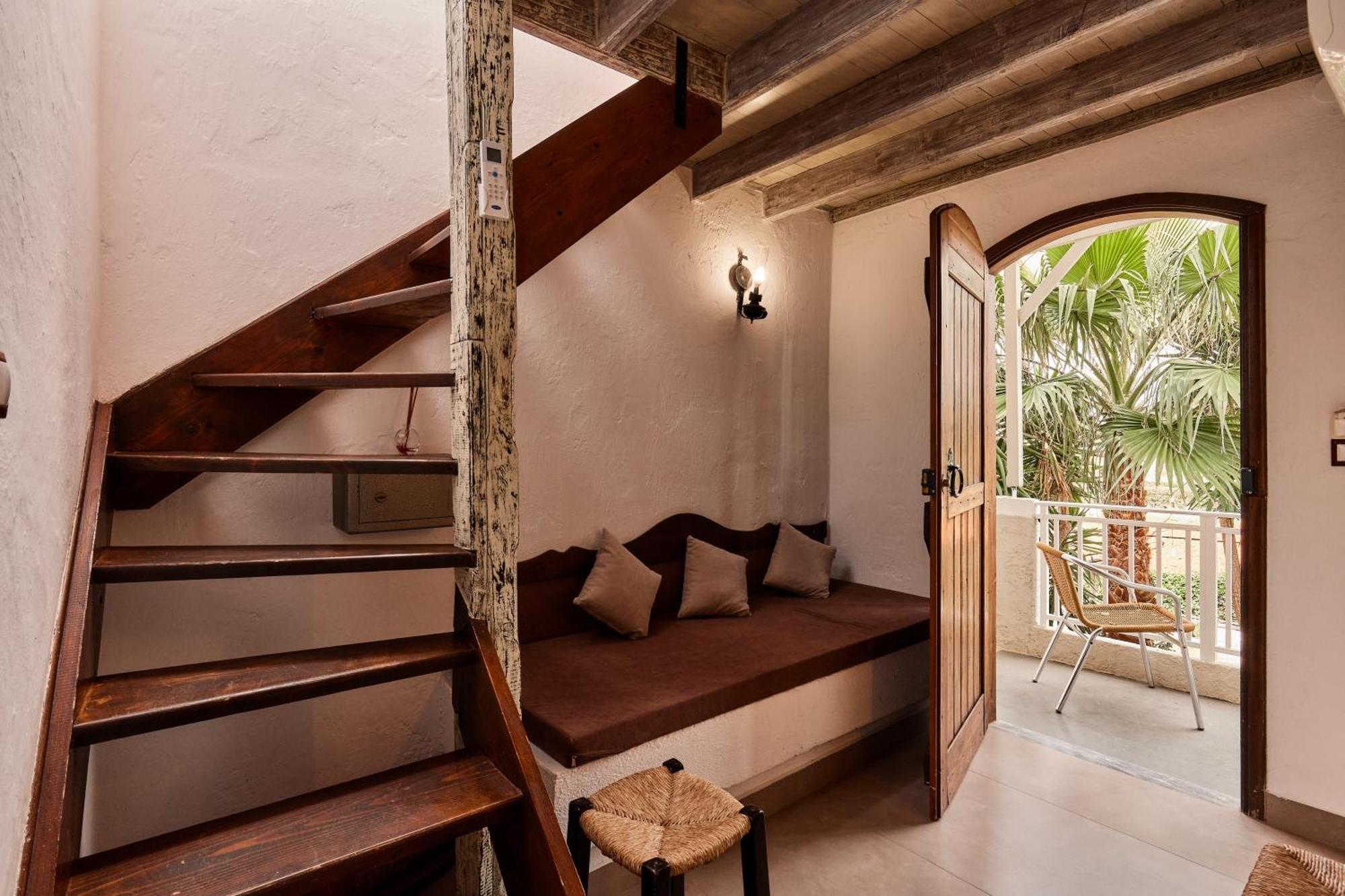 Mila Malia Studios Hotel Екстер'єр фото