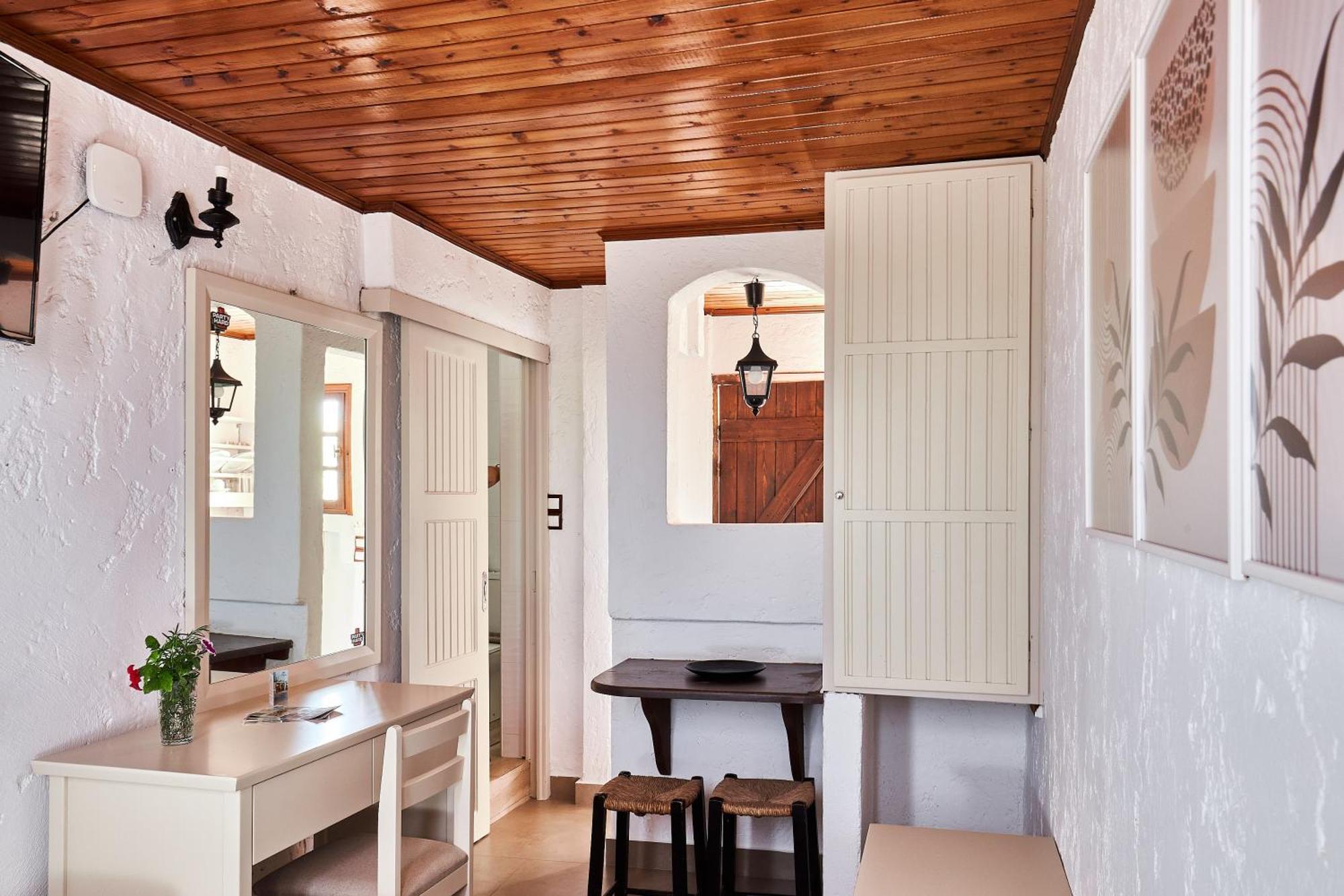 Mila Malia Studios Hotel Екстер'єр фото