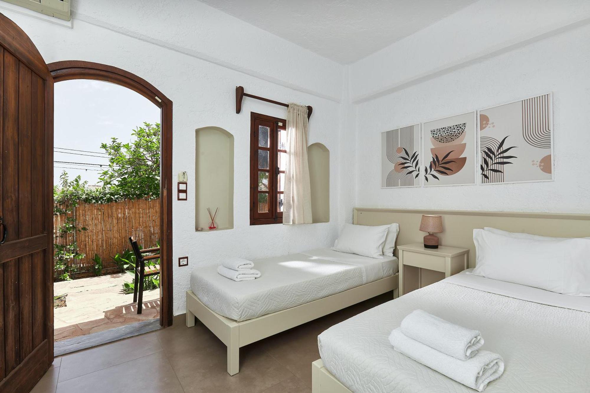 Mila Malia Studios Hotel Екстер'єр фото