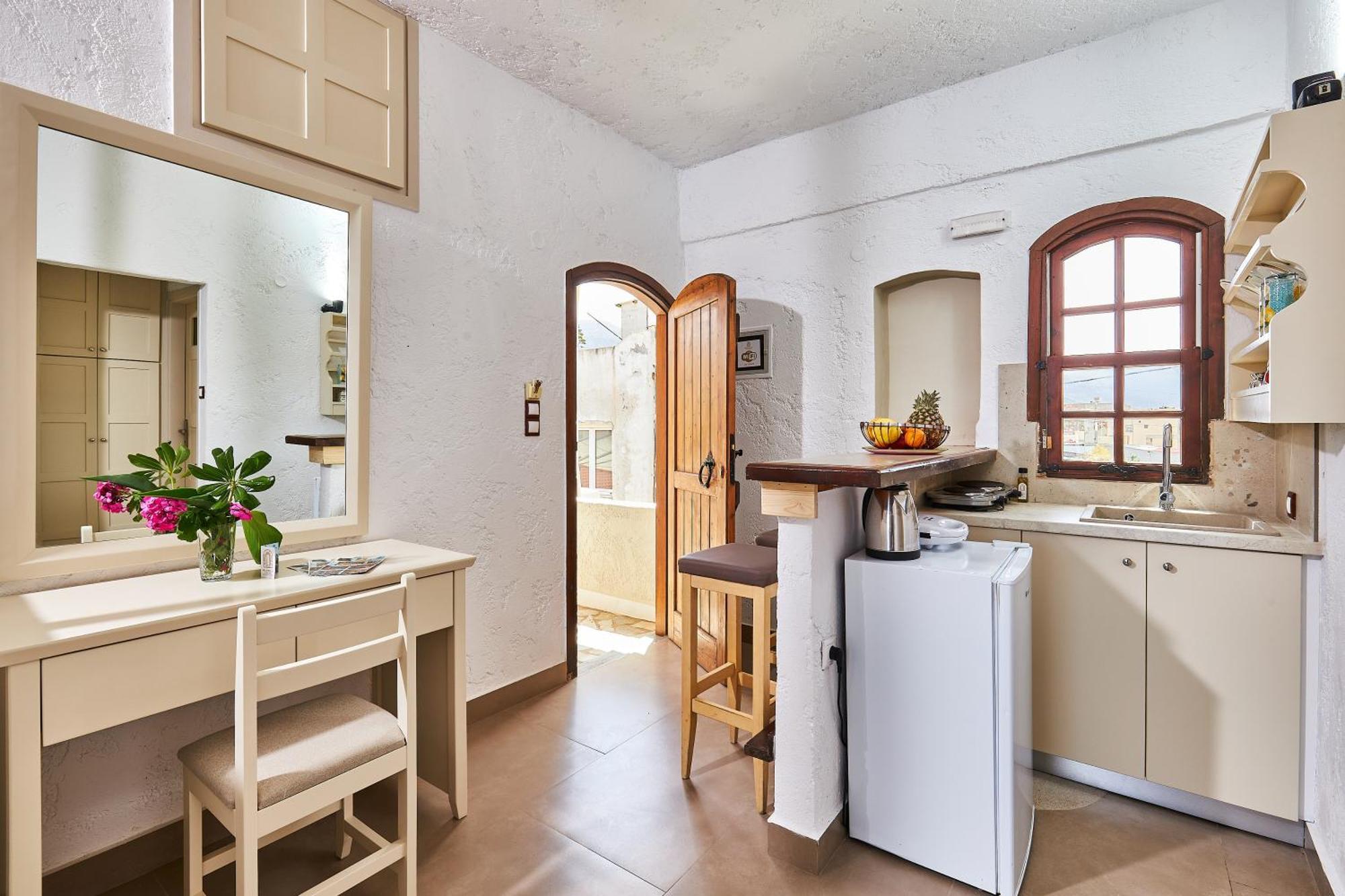 Mila Malia Studios Hotel Екстер'єр фото