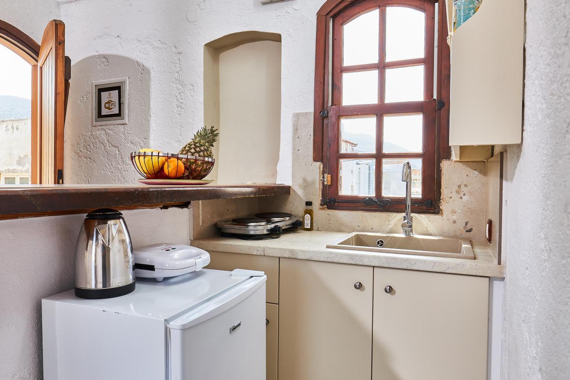 Mila Malia Studios Hotel Екстер'єр фото